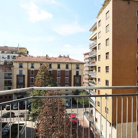 Nuovissimo Appartamento In Centro Милано Екстериор снимка